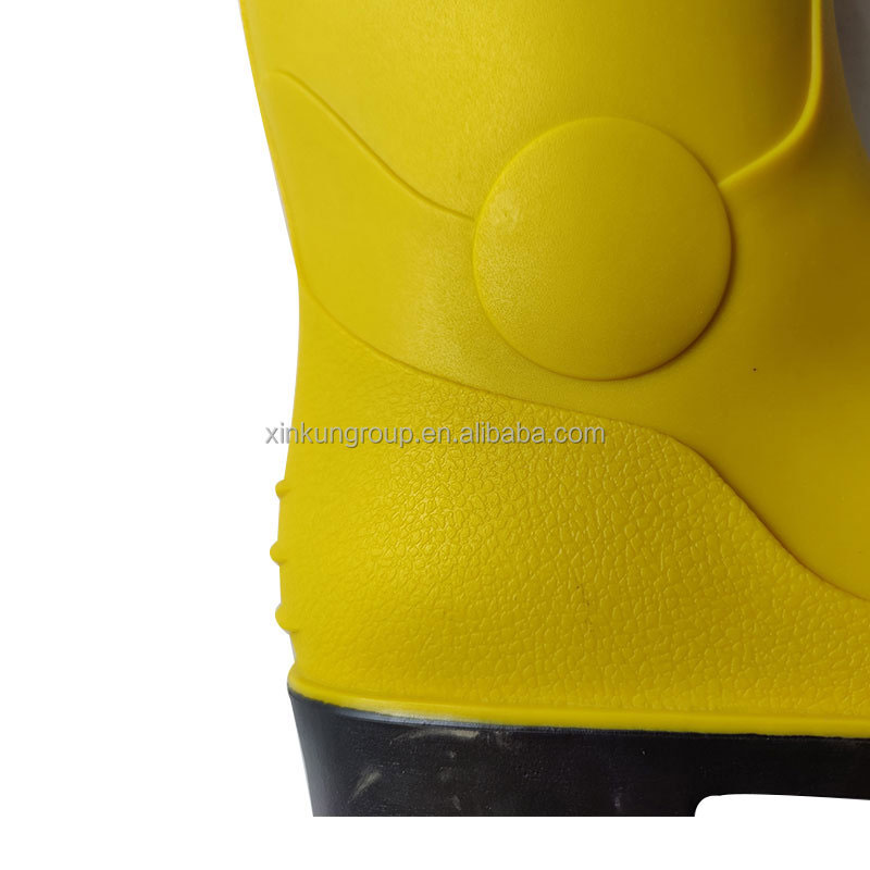 Steef-toe safety boots